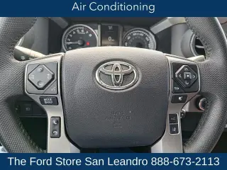 Toyota Tacoma 2022 4x4 TRD Off-Road 4dr Double Cab 6.1 ft LB