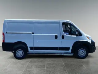 Ram ProMaster 2025 SLT 2500 136 WB 3dr Low Roof Cargo Van