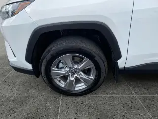Toyota RAV4 2025 XLE 4dr SUV