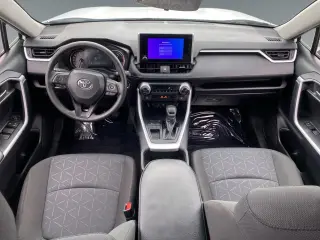 Toyota RAV4 2025 XLE 4dr SUV