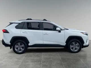 Toyota RAV4 2025 XLE 4dr SUV