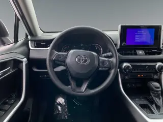Toyota RAV4 2025 XLE 4dr SUV