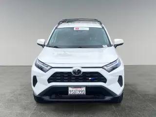 Toyota RAV4 2025 XLE 4dr SUV