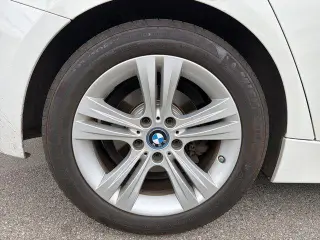 BMW 3 Series 2017 330e iPerformance 4dr Sedan