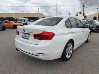 BMW 3 Series 2017 330e iPerformance 4dr Sedan