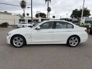 BMW 3 Series 2017 330e iPerformance 4dr Sedan