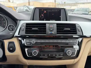 BMW 3 Series 2017 330e iPerformance 4dr Sedan