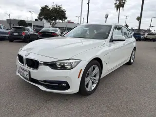 BMW 3 Series 2017 330e iPerformance 4dr Sedan