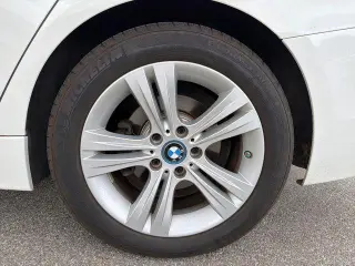 BMW 3 Series 2017 330e iPerformance 4dr Sedan