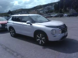 Mitsubishi Outlander 2025 SE 4dr SUV