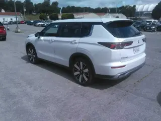 Mitsubishi Outlander 2025 SE 4dr SUV