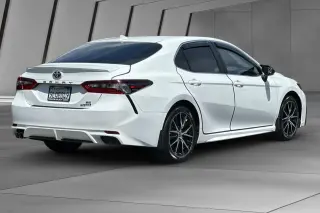 Toyota Camry Hybrid 2024 SE 4dr Sedan