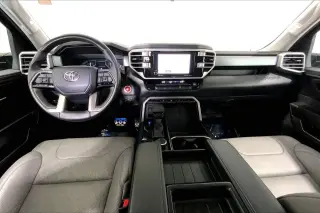Toyota Tundra 2024 4x4 SR5 4dr CrewMax Cab Pickup SB