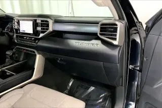 Toyota Tundra 2024 4x4 SR5 4dr CrewMax Cab Pickup SB
