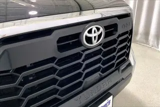 Toyota Tundra 2024 4x4 SR5 4dr CrewMax Cab Pickup SB