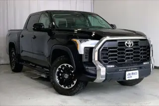 Toyota Tundra 2024 4x4 SR5 4dr CrewMax Cab Pickup SB
