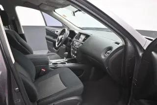 Nissan Pathfinder 2017 S 4dr SUV