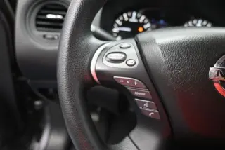 Nissan Pathfinder 2017 S 4dr SUV