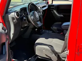 Jeep Wrangler JK Unlimited 2018 4x4 Sahara 4dr SUV