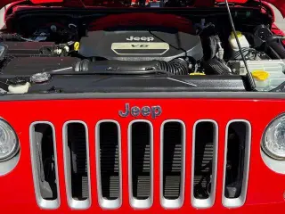 Jeep Wrangler JK Unlimited 2018 4x4 Sahara 4dr SUV