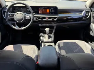 Kia Seltos 2024 S 4dr SUV