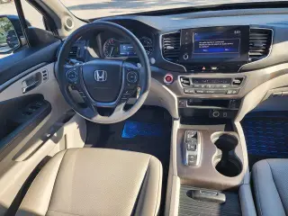 Honda Ridgeline 2023 AWD RTL 4dr Crew Cab 5.3 ft. SB