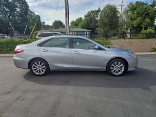 Toyota Camry 2017 XLE 4dr Sedan