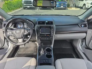 Toyota Camry 2017 XLE 4dr Sedan