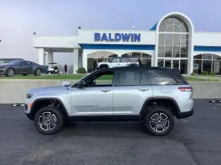 Jeep Grand Cherokee 2022 4x4 Trailhawk 4xe 4dr SUV