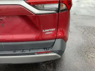 Toyota RAV4 2024 AWD Limited 4dr SUV