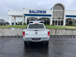Ram 1500 2017 4x4 Big Horn 4dr Crew Cab 5.5 ft. SB Pickup