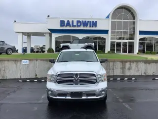 Ram 1500 2017 4x4 Big Horn 4dr Crew Cab 5.5 ft. SB Pickup