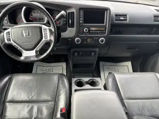 Honda Ridgeline 2006 AWD RTL 4dr Crew Cab