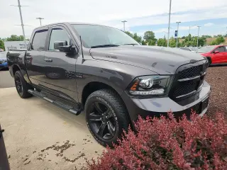 Ram 1500 2018 4x4 Night 4dr Crew Cab 5.5 ft. SB Pickup