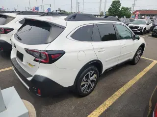 Subaru Outback 2022 AWD Limited 4dr Crossover