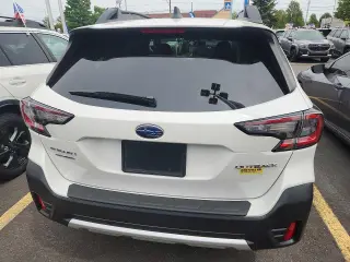 Subaru Outback 2022 AWD Limited 4dr Crossover