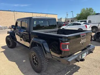 Jeep Gladiator 2020 4x4 Overland 4dr Crew Cab 5.0 ft. SB