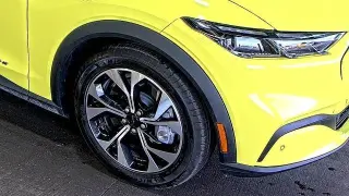 Ford Mustang Mach-E 2025 Select 4dr SUV