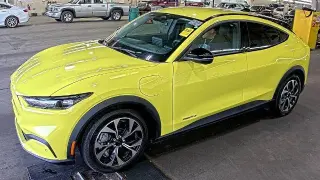 Ford Mustang Mach-E 2025 Select 4dr SUV
