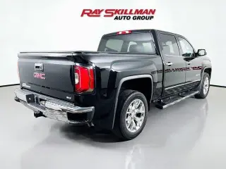 GMC Sierra 1500 2017 4x4 SLT 4dr Crew Cab 5.8 ft. SB