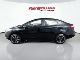 Ford Fiesta 2017 SE 4dr Sedan