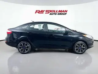 Ford Fiesta 2017 SE 4dr Sedan