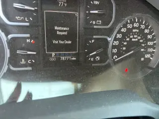 Toyota Tundra 2018 4x2 SR5 4dr Double Cab Pickup SB (5.7L V8)