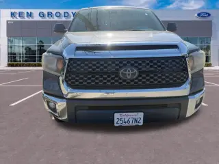 Toyota Tundra 2018 4x2 SR5 4dr Double Cab Pickup SB (5.7L V8)