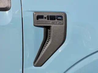 Ford F-150 2023 4x2 XL 4dr SuperCrew 5.5 ft. SB