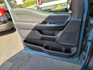 Ford F-150 2023 4x2 XL 4dr SuperCrew 5.5 ft. SB