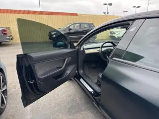 Tesla Model 3 2019 Mid Range 4dr Fastback