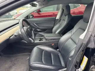 Tesla Model 3 2019 Mid Range 4dr Fastback