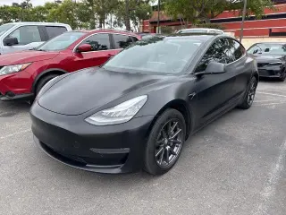 Tesla Model 3 2019 Mid Range 4dr Fastback