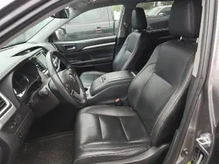 Toyota Highlander 2019 SE 4dr SUV